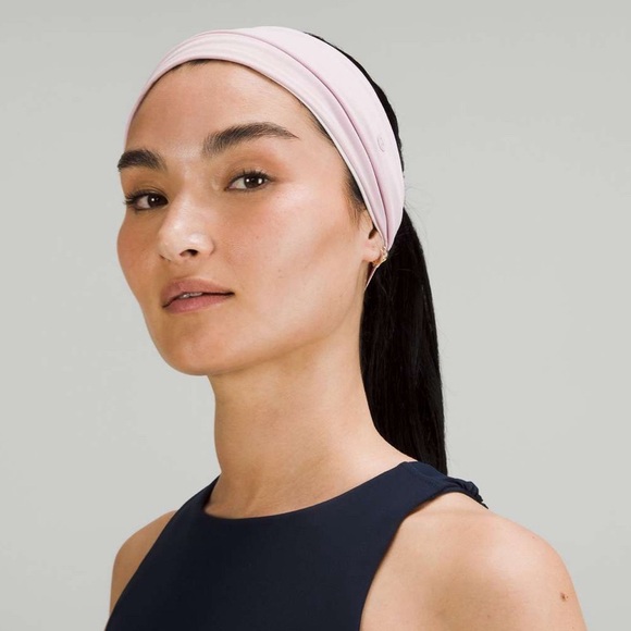 💕🆕Lululemon Women’s Nulu Wide *Reversible Headband Pink Peony/ White Opal💕NWT💕 - Picture 6 of 9